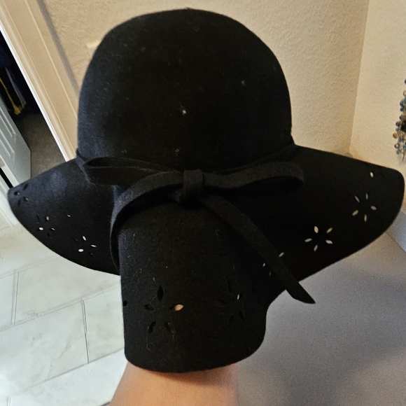 Wool hat - Picture 5 of 5